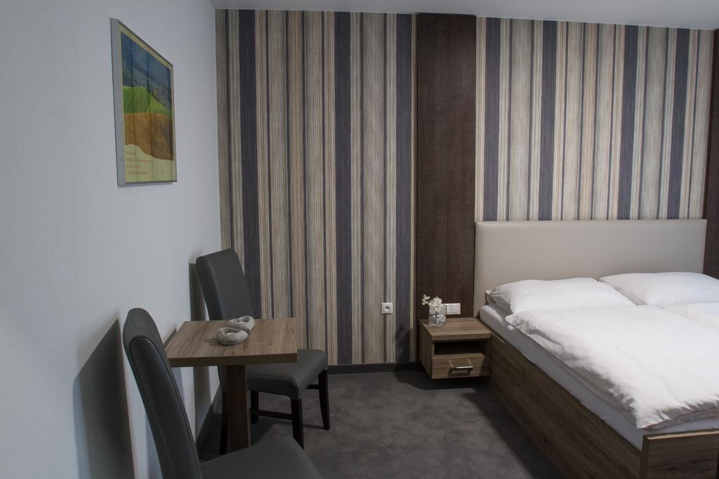 Guest House Frizzante Turčianske Teplice Zimmer foto